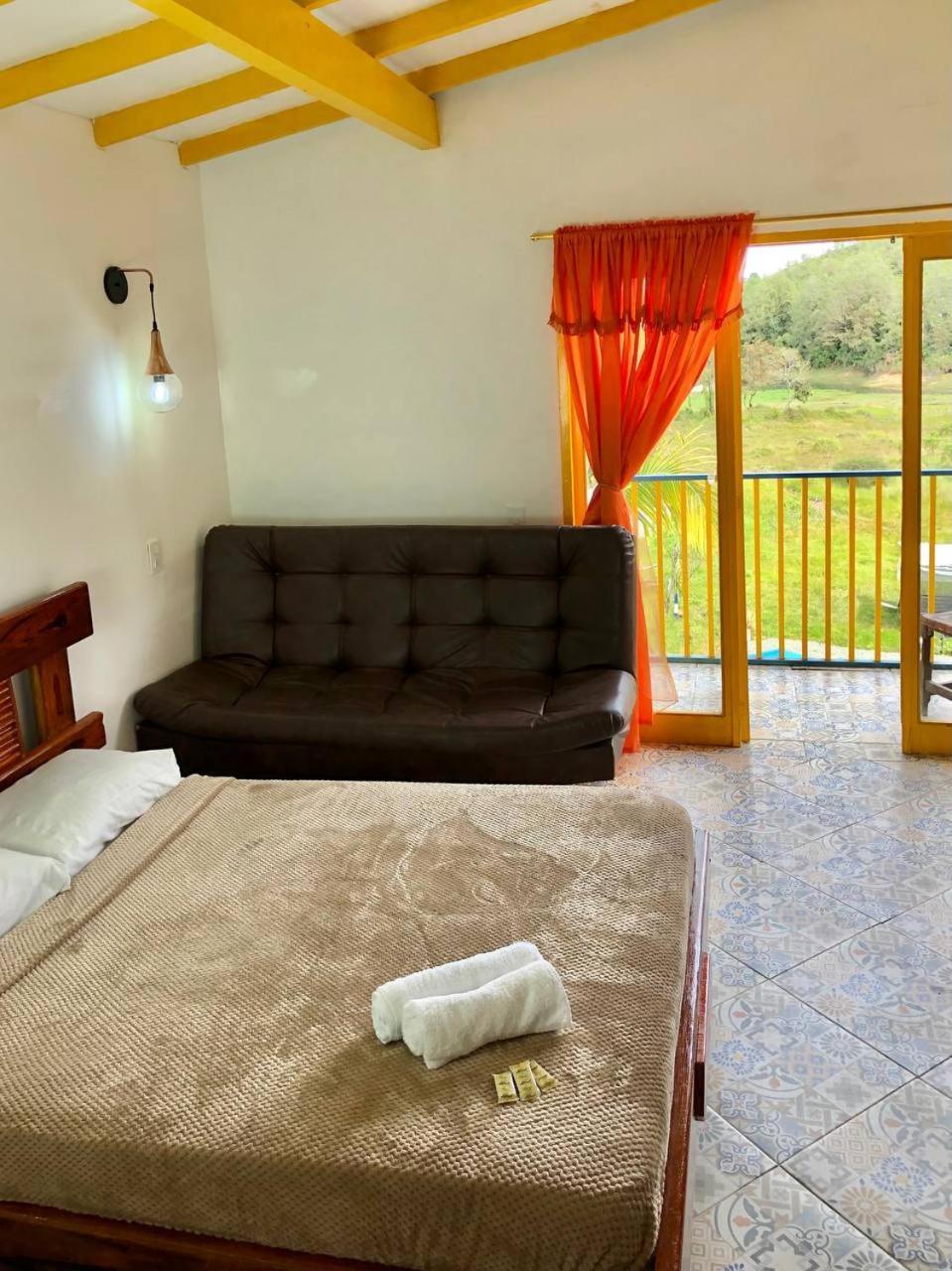 Alegria Hostel Boutique Guatapé Cameră foto
